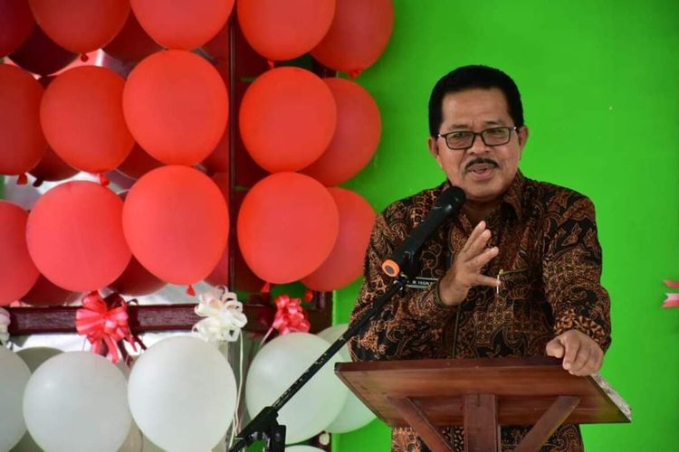 Bupati Kabupaten Seram Bagoan Barat Maluku, Muhamad Yasin Payapo