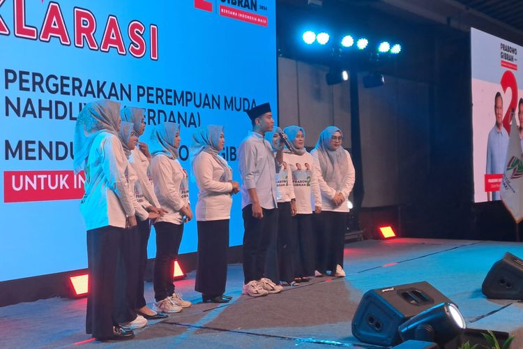Cawapres nomor urut 2 Gibran Rakabuming Raka menghadiri acara deklarasi Pergerakan Perempuan Muda Nahdliyin (Perdana) di Hotel Grand Sahid, Jakarta, Rabu (6/12/2023). 