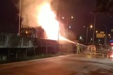 Mobil Tangki BBM Terbakar di Tol JORR Cengkareng, Berawal Percikan Api Muncul Dekat Ban