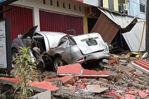 BERITA FOTO: Gempa 6,2 M Guncang Majene, Begini Kondisinya