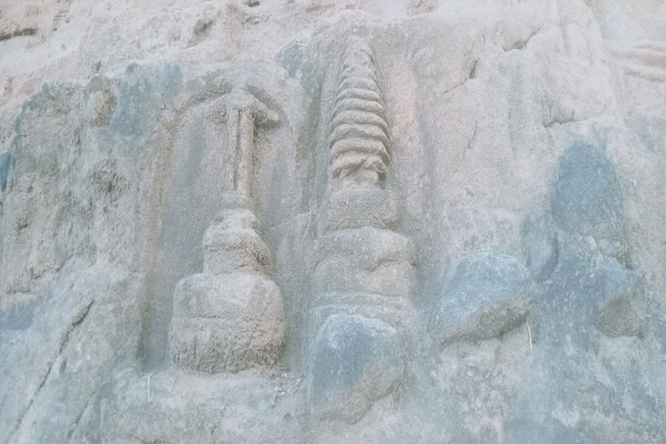 Wadu Pa'a, situ peninggalan sejarah yang kini terabaikan. Candi tebing ini kesan tidak terawat, ukiran kuno yang menghiasi tebing-tebing pun sudah mulai terkikis. Begitu juga fasilitas pendukung di kawasan wisata ini banyak yang rusak dibanyak tempat.