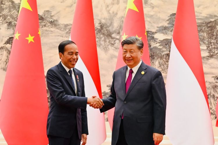 Presiden Joko Widodo saat bertemu Presiden China Xi Jinping, di Great Hall of the People, Beijing, China pada Selasa (17/10/2023).