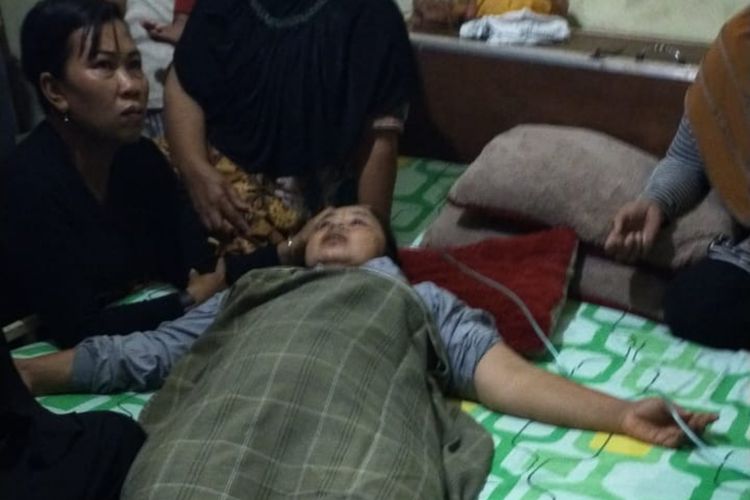 Oyok dan istrinya, warga Mekarjaya, Sumedang, Jawa Barat tersambar petir. Oyok tewas di tempat kejadian, sedangkan sang istri lolos dari maut. Dok. BPBD Sumedang