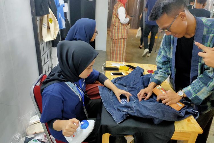 Pojok Eksperimen di Wall of Fades, event denim terbesar di Indonesia, di Grand Indonesia, Jakarta (12-15/12/2019).