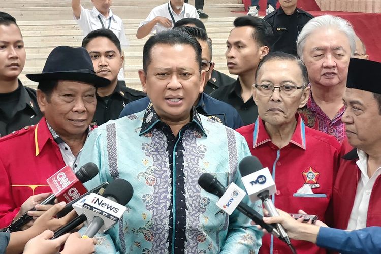 Ketua MPR Bambang Soesatyo atau Bamsoet di Kompleks Parlemen Senayan, Jakarta, Rabu (19/6/2024).