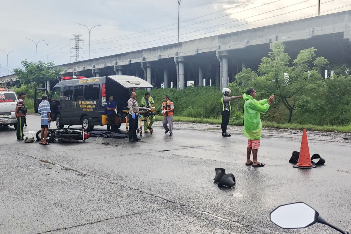 Korban saat di evakuasi dari tempat kejadian perkara 