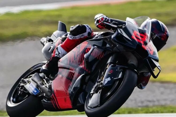 Marc Marquez jajal motor Ducati Desmosedici GP23