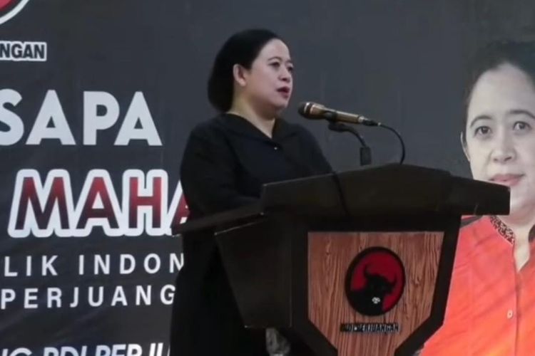 Puan Maharani saat memberikan pembekalan kader dan caleg DPRD Sumenep di Islamic Center Bindara Saod, Sumenep, Senin (22/1/2024).