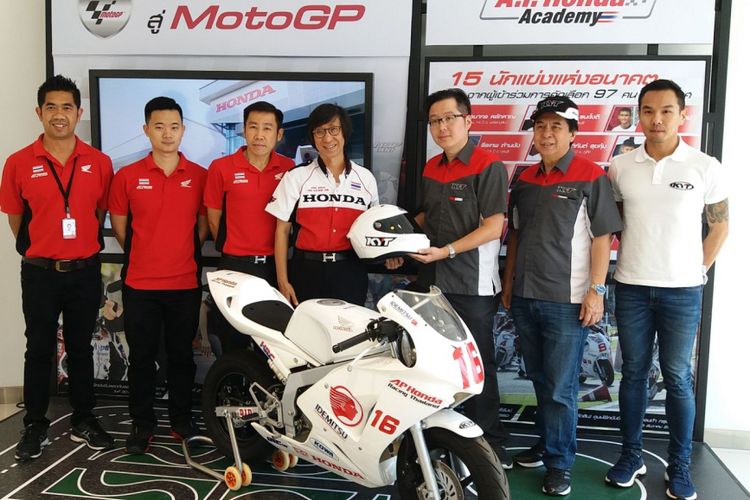 Helm KYT jadi helm wajib pebalap Honda di Thailand