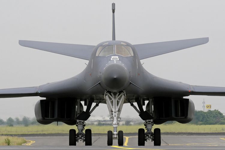 Makin Agresif, AS Kerahkan Bomber Kelas Berat B-1 ke Iran