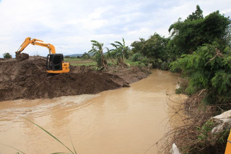 Jalan Tol Cipali KM 136 yang menjadi lokasi banjir.