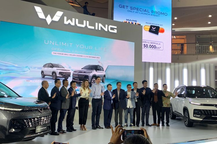 Wuling New Almaz RS resmi meluncur di Jakarta, Kamis (5/10/2023).