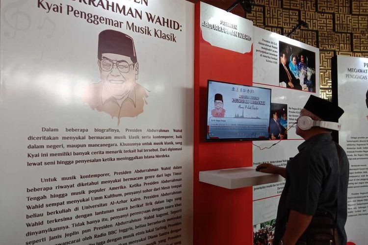 Pameran “Alunan Melodi Presiden” di Museum Islam Indonesia Hasyim Asy'ari (MINHA) Tebuireng, Jombang, Jawa Timur. Pameran tersebut diselenggarakan oleh Unit Museum Kepresiden RI dan Balai Kirti, pada Senin (21/8/2023) hingga Minggu (27/8/2023).