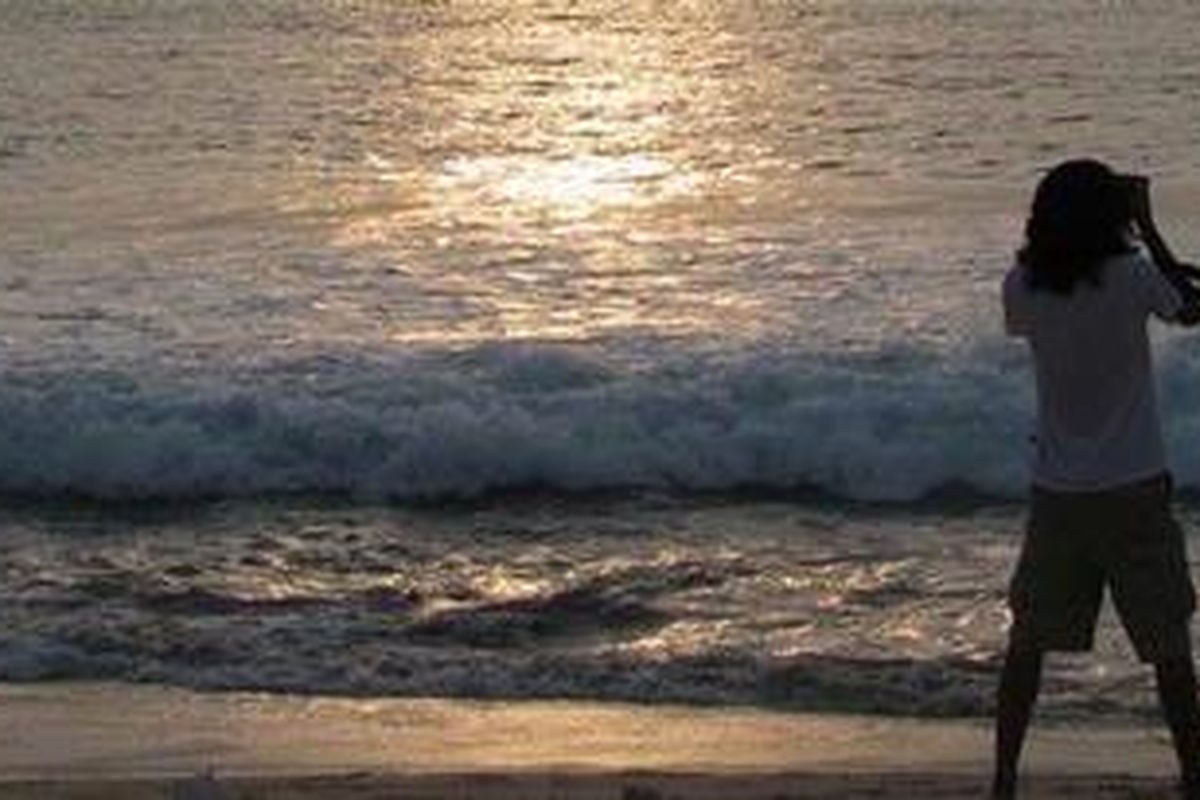 Motret Sunset di Bali.