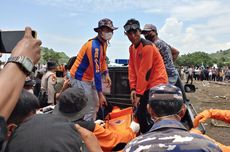 Kronologi Tewasnya 11 Orang saat Ritual di Pantai Jember