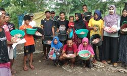 Lewat Program THK, Dompet Dhuafa Distribusikan 55 Sapi Kurban ke NTT
