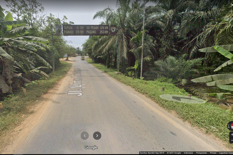Tangkapan layar Google Street View Kecamatan Silaut berbatasan dengan Provinsi Bengkulu, salah satu titik pendirian pos penyekatan mudik.