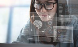 Dilema AI: Diandalkan untuk Efisiensi, Diragukan untuk Ekspansi Bisnis
