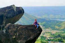 Batu Marompa Samosir, Tempat Wisata dengan Spot Foto Memicu Adrenalin