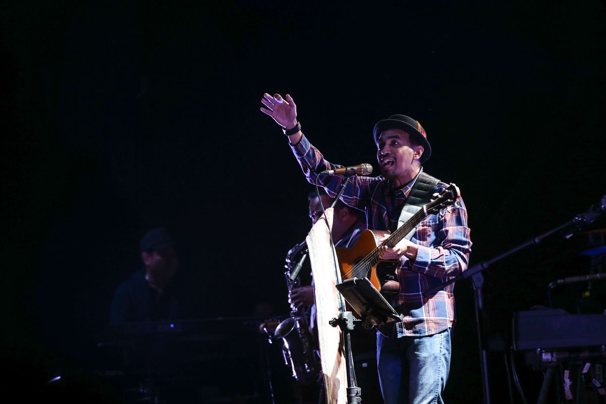 Glenn Fredly tampil dalam Festival Mesin Waktu di Ji Expo Kemayoran, Jakarta, Sabtu (17/8/2019).