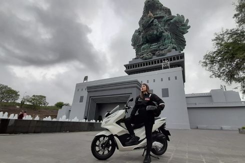 Jurus Aman dan Nyaman Turing Motor ala Nabila Putri