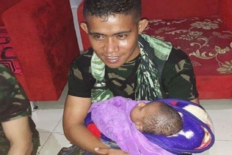 Anggota TNI bernama Prada Syahril dan rekan-rekannya dari Yonif RK 751/ VJS menyelamatkan seorang bayi berusia lima bulan di Kampung Taruna Jalan Sosial, Sentani, Kabupaten Jayapura, Papua, saat banjir bandang menerjang kawasan itu. Videonya menjadi viral. 