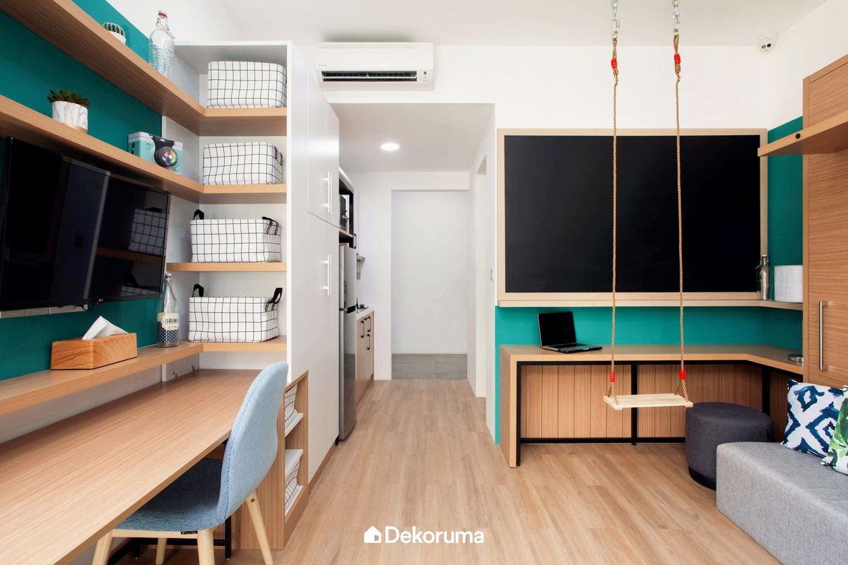 Tempat tidur sekaligus area kerja