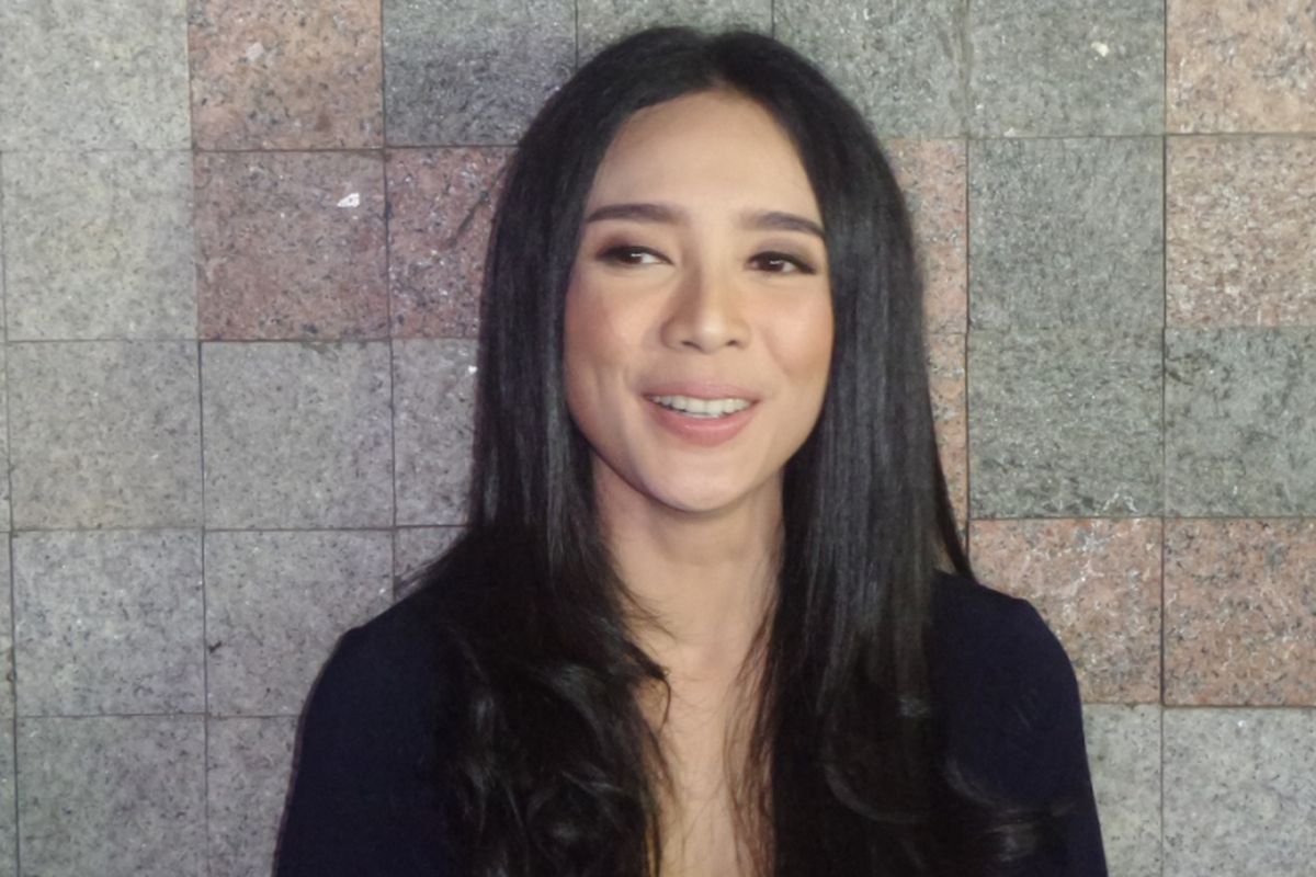 Dhea Ananda hadir pada acara buka puasa bersama artis-artis Headline di kawasan Pejaten, Jakarta Selaran, Kamis (15/6/2017) malam.