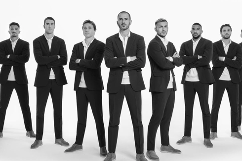 Juventus Kini Punya Seragam Formal Baru dari Label Loro Piana