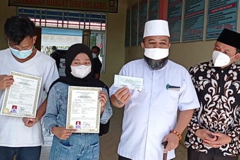 Wali Kota Bengkulu Tebus Ijazah Siswa SMK yang Ditahan Sekolah