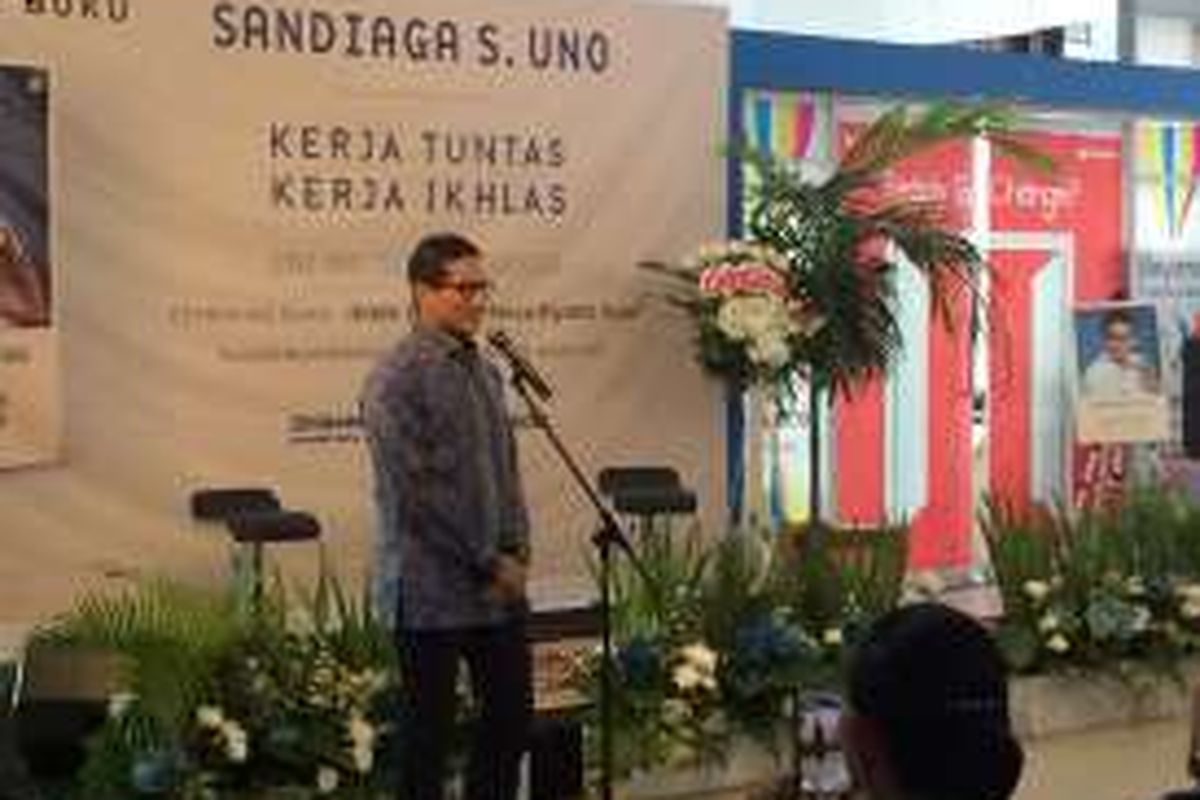 Calon wakil gubernur DKI Jakarta, Sandiaga Uno saat peluncuran buku 