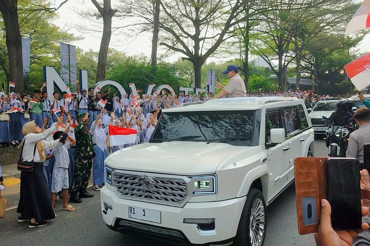 Siswa di Lampung Dikerahkan Sambut Prabowo Sejak Pagi, Orangtua Terima Instruksi dari Grup Sekolah