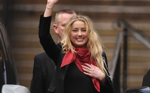 Amber Heard Sticks to Her Story in Johnny Depp’s Libel Trial