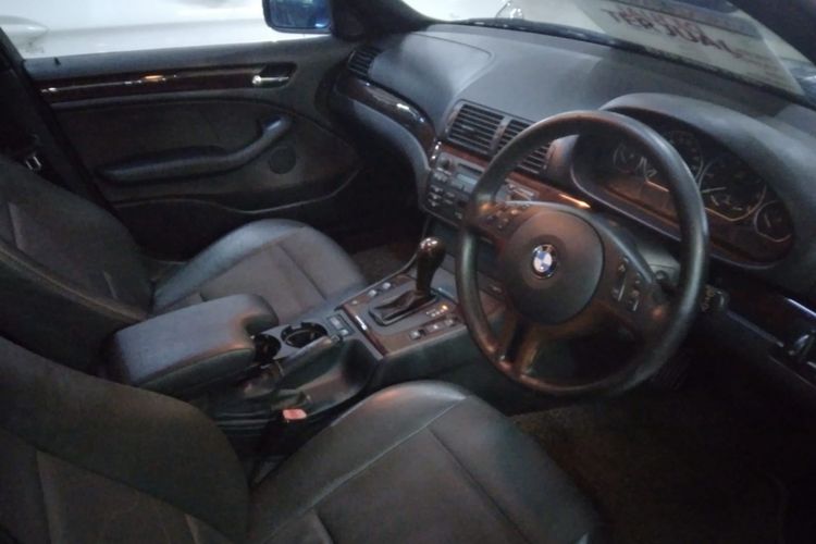 Cek mobil Eropa seken jangan hanya fokus pada mesin dan eksterior dan melupakan interior.