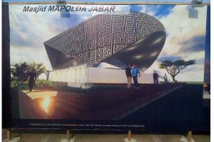 Desain Masjid Mapolda Jabar yang didesain oleh Wali Kota Bandung, Ridwan Kamil. Pria yang akrab disapa Emil ini menyebutnya sebagai masjid dengan desain paling unik yang pernah dikhayalkannya.
