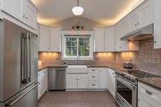 5 Warna Kabinet Dapur yang Cantik dan Menyegarkan 