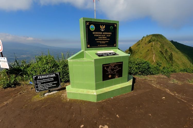 Puncak Alap-alap Gunung Andong.