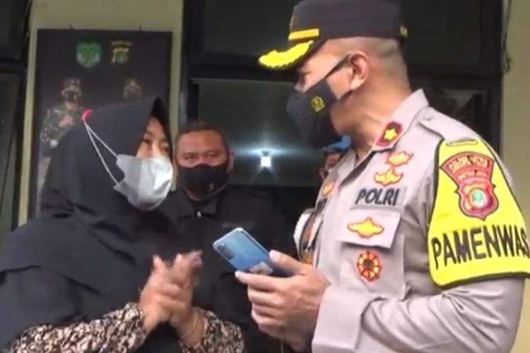 Jajaran Unit Reserse Kriminal Polsek Matraman menemukan ponsel milik Saati, korban pencurian di Jalan Kesatriaan VII, Kompleks Berlan, Kelurahan Kebon Manggis, Kecamatan Matraman, Jakarta Timur, Senin (4/10/2021) lalu.