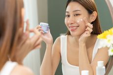 5 Cara Tepat Pakai Bedak Setelah Sunscreen, Tunggu Meresap 