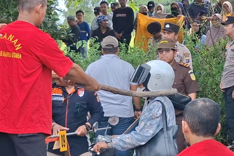 Saksikan Rekonstruksi Pembunuhan Ustazah di Banjarbaru, Keluarga Minta Pelaku Dihukum Mati