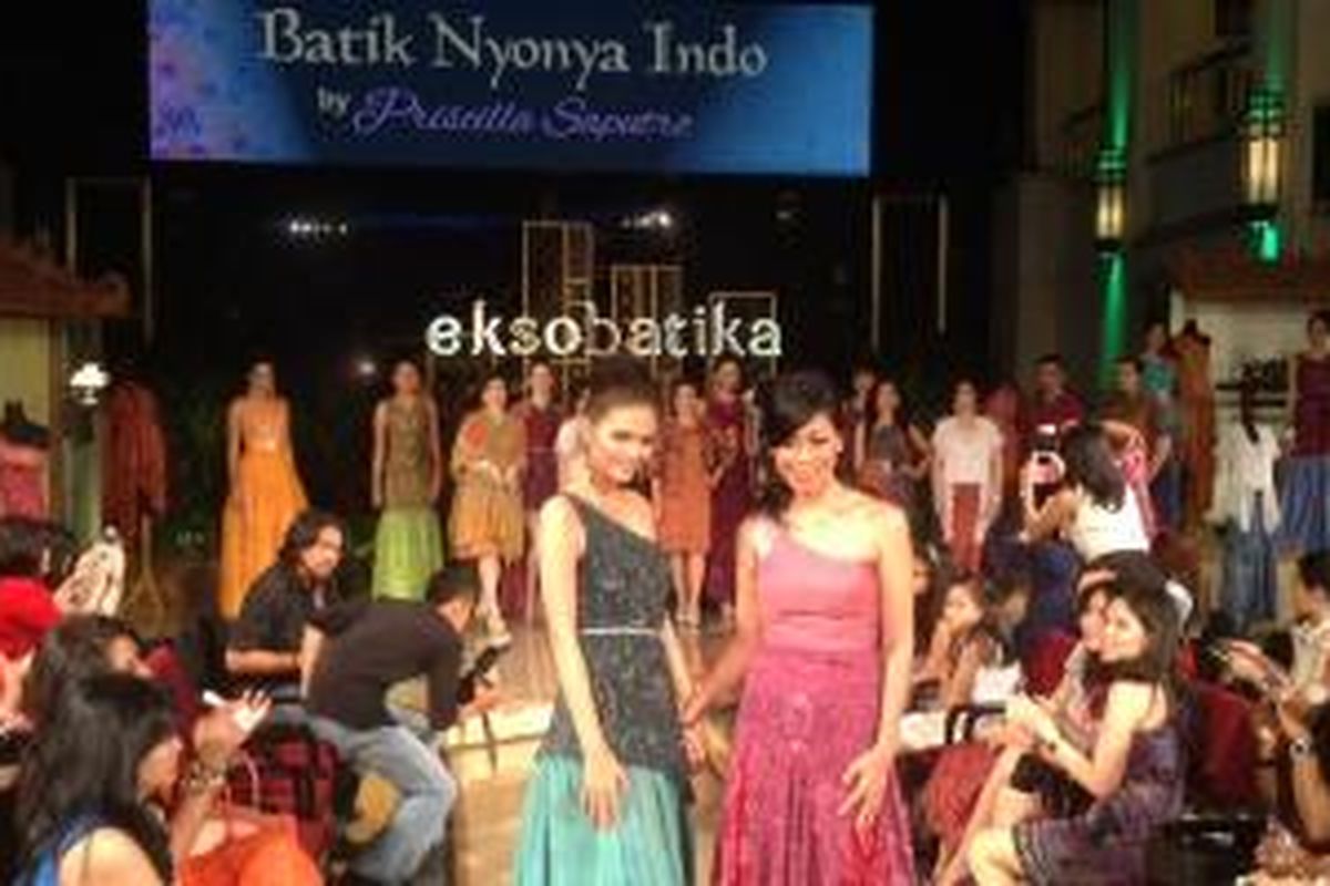 Priscilla Saputro menyuguhkan batik tulis lewat Batik Nyonya Indo 