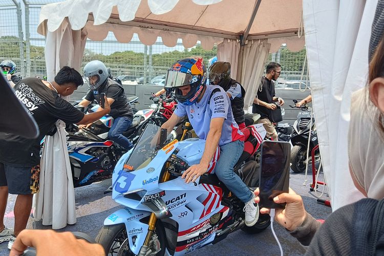 Alex Marquez di Indonesia menjelang seri MotoGP Indonesia yang berlangsung di Sirkuit Mandalika 27-29 September 2024