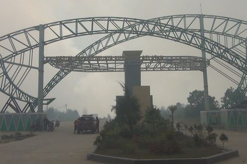 Warga Tiga Desa Dikerahkan Atasi Kebakaran Lahan di Kebun Raya Sriwijaya 