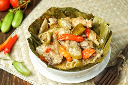 Resep Ayam Garang Asem, Bumbu Meresap Sampai ke Dalam Daging