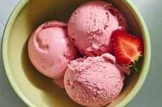 Resep Es Krim Stroberi Yoghurt, Bikin Dessert Cuma 3 Bahan