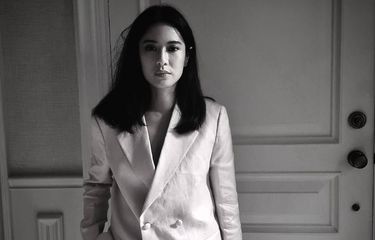 Aktris Dian Sastrowardoyo ikut mengunggah foto hitam-putih di Instagram dengan membubuhkn tagar #womensupportingwomen.