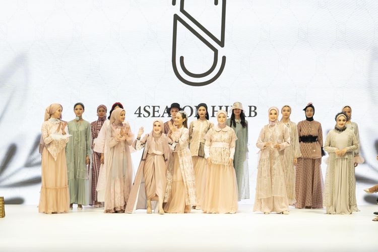 4season Hijab di JFW 2024, Sabtu 28 Oktober 2023, di Pondok Indah Mall 3