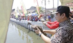 Wali Kota Hendi Apresiasi Warga Semarang Gelar Festival Kali Tenggang