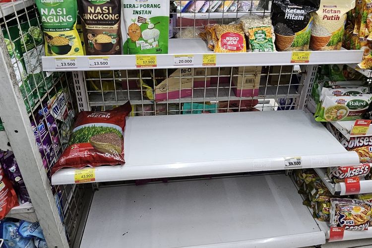 Beras Premium 5 Kg di Supermarket dan Minimarket Mulai Langka, Stok Jarang Datang