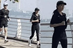 Suzy dan Kim Seon Ho Tepergok Lari Bareng di Vietnam 